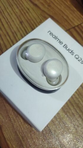 realme Buds Q2s Night photo review