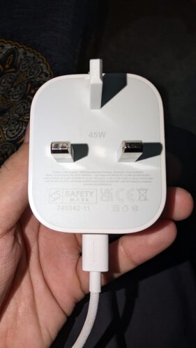 Google 45W USB-C Original Adapter photo review