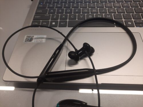 Click to view full screen OnePlus Bullets Z3 Wireless Neckband photo review