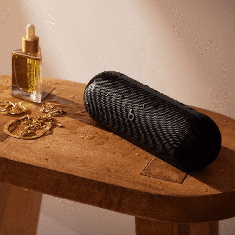 Beats Pill - Portable Bluetooth Wireless Speaker Beats Pill - Portable Bluetooth Wireless Speaker