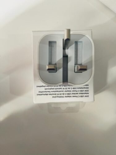 Apple Official 20W USB C Power Adapter photo review